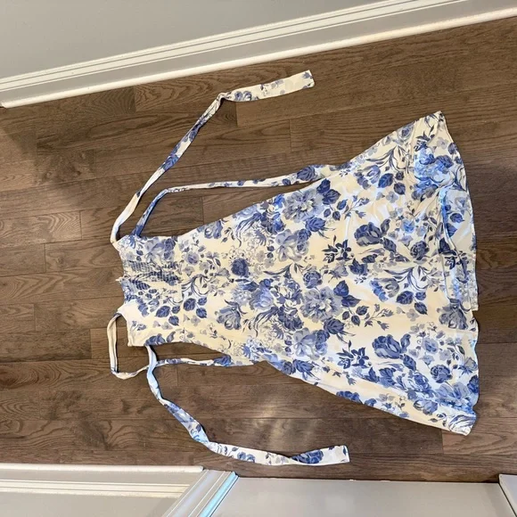 Reformation twilight Floral Blue and White Midi Dress in Lucerne - Picture 3 of 4